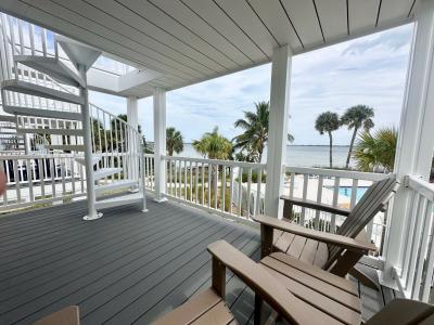 Photo 4 of 21 of home located at 2536 NE Heron's Walk Jensen Beach, FL 34957
