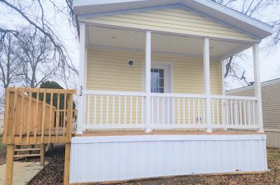 Photo 2 of 28 of home located at 10610 East St Rt 762 #32 #32B Lockbourne, OH 43137
