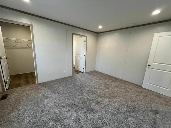 2024 Clayton - Wakarusa Mobile Home