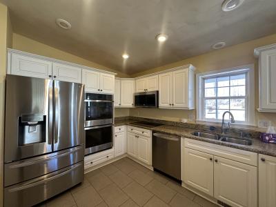 Photo 4 of 19 of home located at 56 Indian Hill Road Uncasville, CT 06382