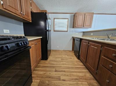 Mobile Home at 5860 South Robin Drive Lot 281 Saginaw, MI 48601