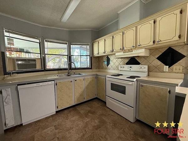 1988 PALM   Home