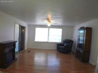 1974 Hillcrest Manufactured Home