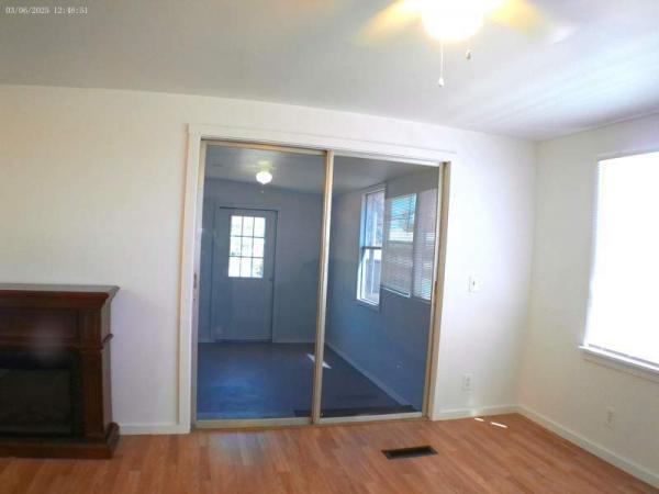 1974 Hillcrest Manufactured Home