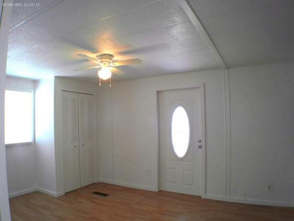 1974 Hillcrest Manufactured Home