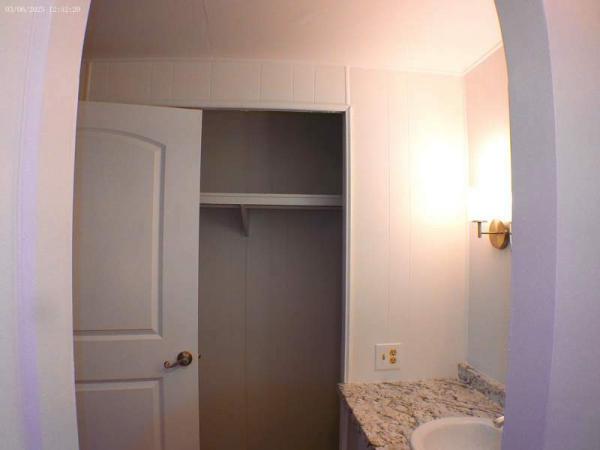 1974 Hillcrest Manufactured Home