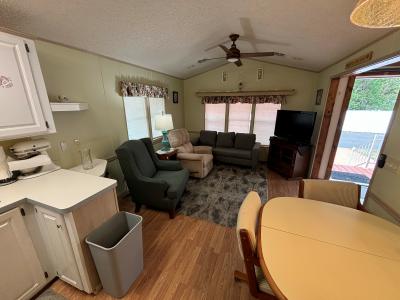 Photo 5 of 11 of home located at 37545 Arch Lane Zephyrhills, FL 33541