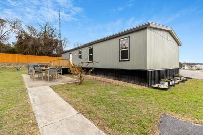 Photo 4 of 29 of home located at 4902 King Arthur Blvd. Temple, TX 76502