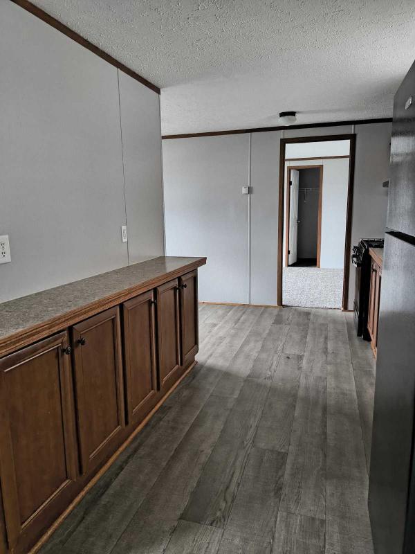 Photo 1 of 1 of home located at 877 E Us Hwy 6 Ligonier, IN 46767