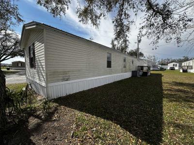 Photo 2 of 8 of home located at 335 SE Balboa Drive, Site 75 Madison, FL 32340