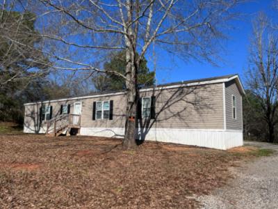 Mobile Home at 12055 Covered Bridge Rd Brookwood, AL 35444