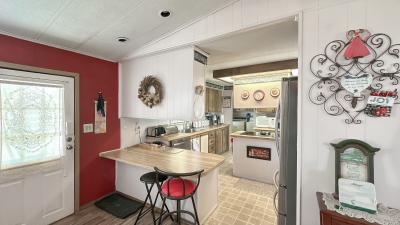 Photo 4 of 18 of home located at 626 Cedar Ln Lady Lake, FL 32159
