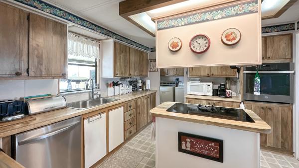 1985 HOME Mobile Home