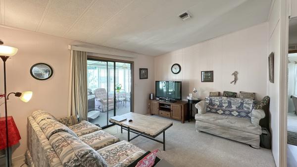 1985 HOME Mobile Home