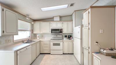 Photo 3 of 15 of home located at 646 Hickory Hill Lady Lake, FL 32159