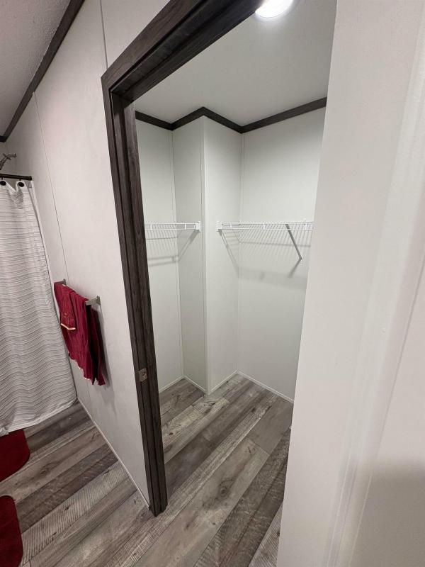 2025 COLONY E10 A32091P28  Home