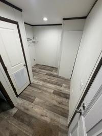 2025 COLONY E10 A32091P28  Home