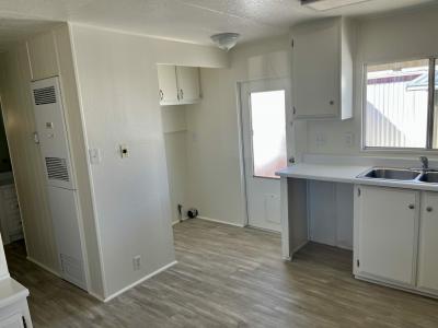 Photo 3 of 8 of home located at 701 Montara Rd 101 Barstow, CA 92311
