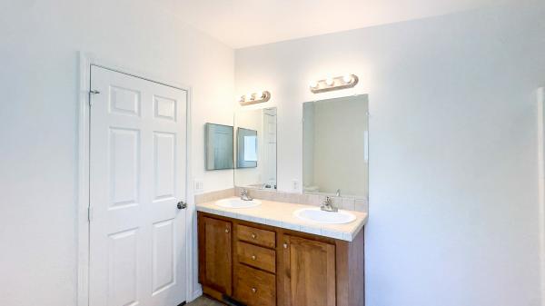 2010 Skyline 2305-CTB Home