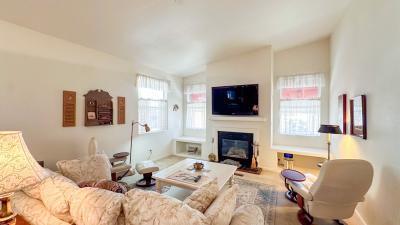 Photo 4 of 8 of home located at 23777 Mulholland Hwy 50 Calabasas, CA 91302