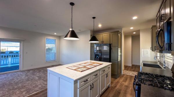 2023 Clayton HIP-2452-3A  Home