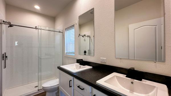 2023 Clayton 71HRR24563AH23 Mobile Home