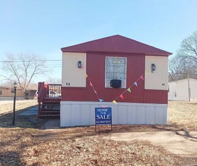 Mobile Home at 777 E. Yerby St. , Lot 30 Marshall, MO 65340