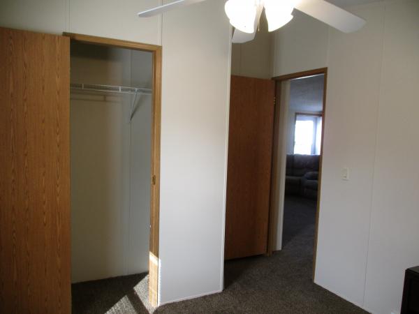 1998 Fleetwood n/a Mobile Home