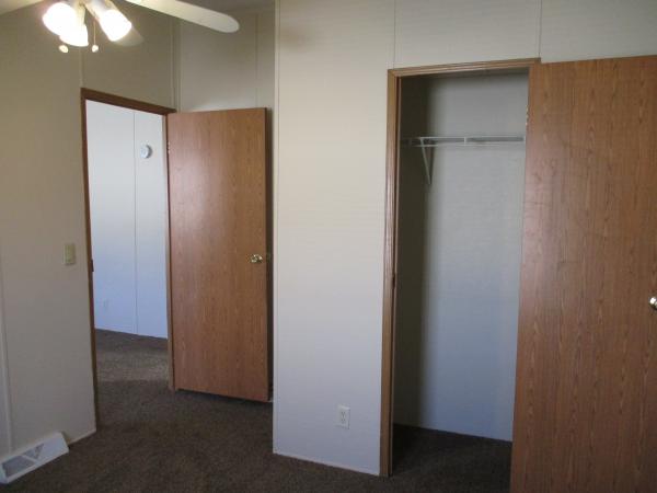 1998 Fleetwood n/a Mobile Home