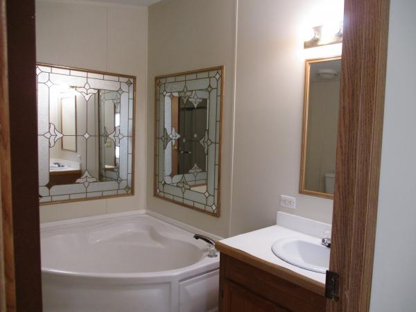 1998 Fleetwood n/a Mobile Home