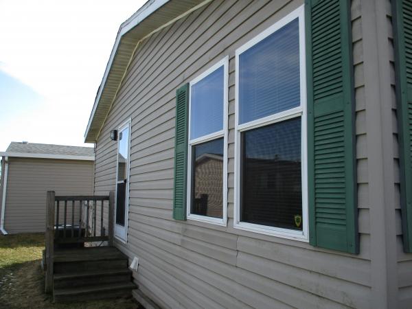 1998 Fleetwood n/a Mobile Home