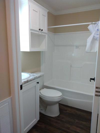 Photo 6 of 8 of home located at 35155 Watersedge Drive Fruitland Park, FL 34731