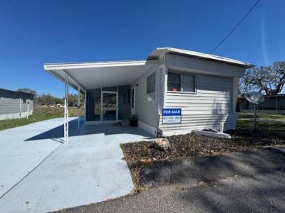 Mobile Home at 38049 Bridge Ave Zephyrhills, FL 33542