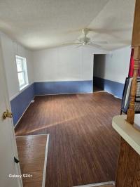 1989 Holly Park Mobile Home