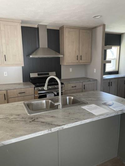 Photo 5 of 16 of home located at 1600 Rosharon Rd., #25Atv Alvin, TX 77511