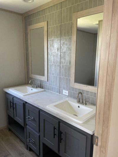 Photo 5 of 18 of home located at 1409 Rosharon Rd., #41Av Alvin, TX 77511