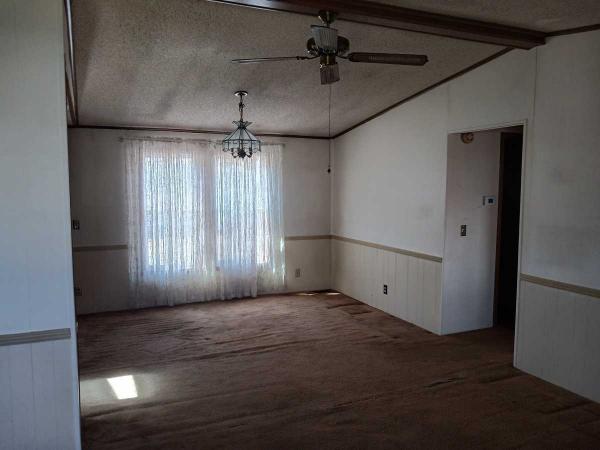 1988 Parkwood Manufactured Home