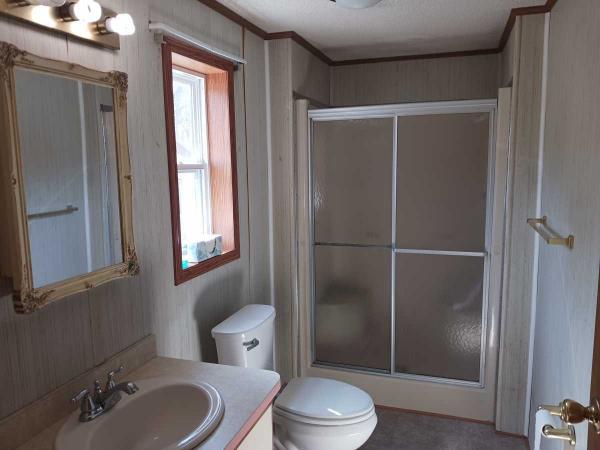 1988 Parkwood Manufactured Home