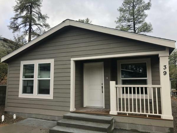 Photo 1 of 2 of home located at 39 Oakmont Prescott, AZ 86305