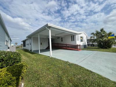 Photo 2 of 17 of home located at 7937 Gun Cay Avenue Orlando, FL 32822