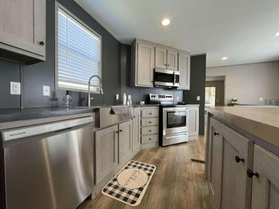 Photo 4 of 26 of home located at 201 Kathy #Ka201 Conroe, TX 77301