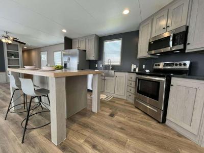Photo 5 of 26 of home located at 201 Kathy #Ka201 Conroe, TX 77301
