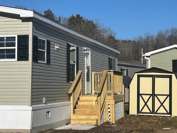 2025 EAGLE RIVER 58 LC-52G351  Home