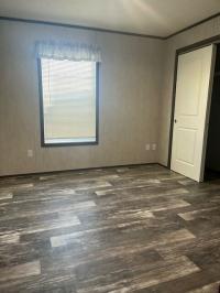 2025 EAGLE RIVER 58 LC-52G351  Home
