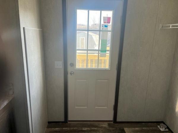 2025 EAGLE RIVER 58 LC-52G351  Home