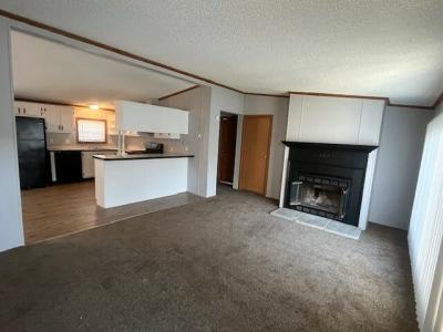 Photo 5 of 11 of home located at 4486 Rainbow Lane Flint, MI 48507