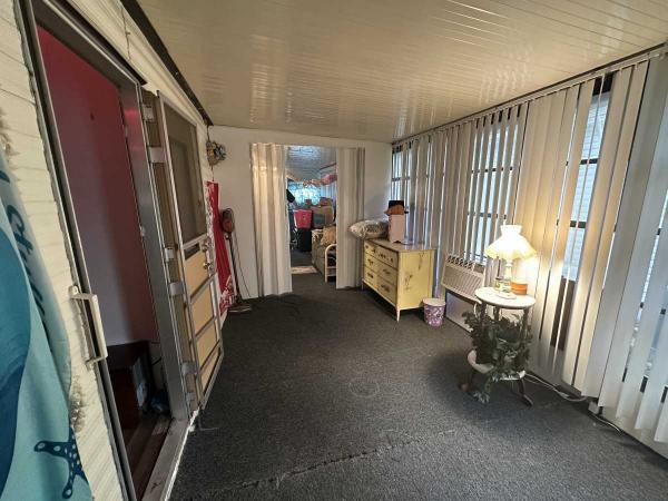 1984 Mobile Home