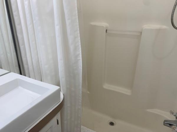 1994 Oakwood Mobile Home