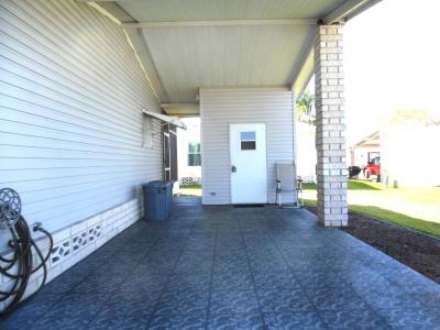 Photo 2 of 16 of home located at 529 Bahama Lane Davenport, FL 33897