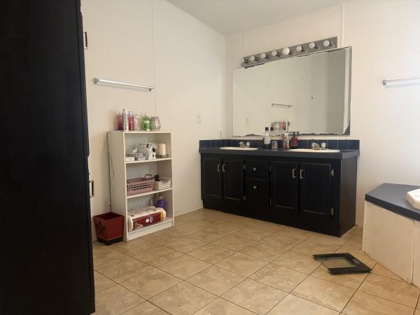 2000 Skyline B425-CT Mobile Home